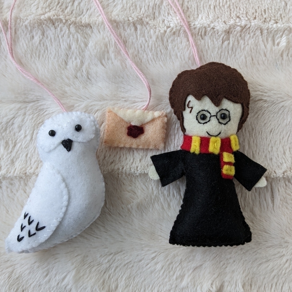 Handmade felt ornaments Harry Potter Hedwig Hogwarts themed Wizard Harry Potter